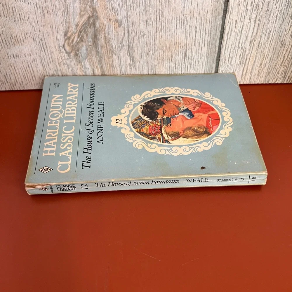 Harlequin‎ Classic Library The House of Seven Fountains Anne Weale 12 80012 1981